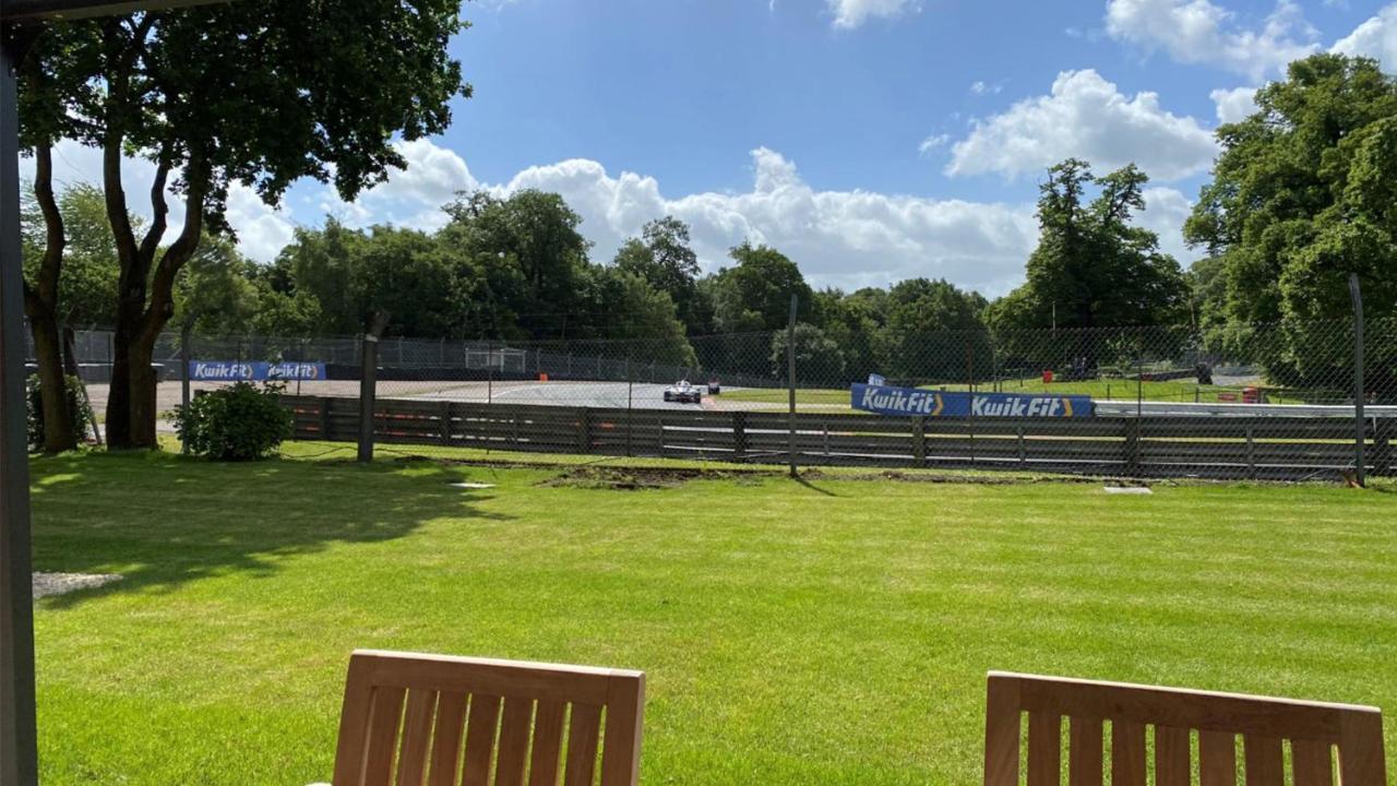 Oulton Park Lodge Little Budworth Eksteriør billede